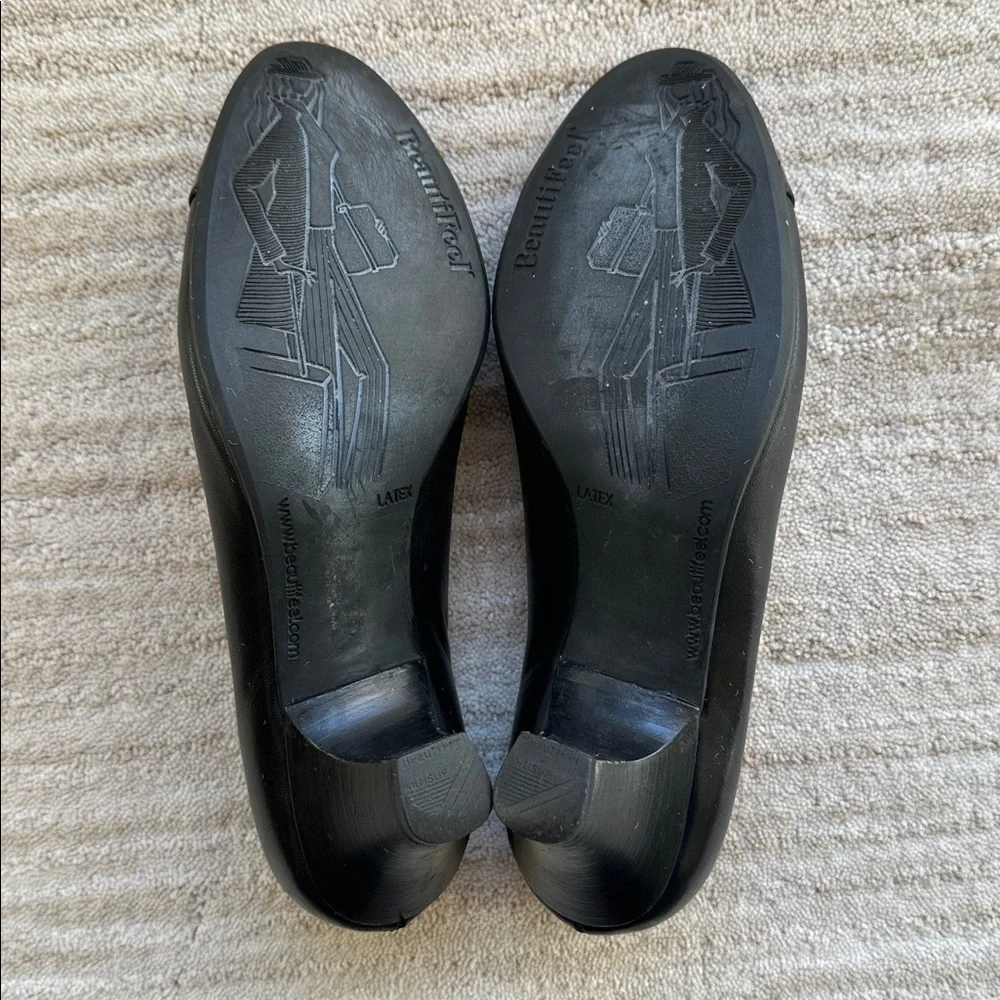 EUC Beautifeel Maya Black Leather/Patent Cap Toe Slip On Pump Heels 38 | 7-7.5